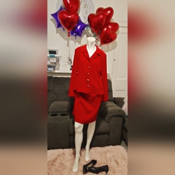 Leslie Fay Dresses & Skirts - Luxury 2pc set